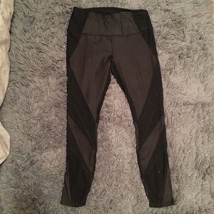 Black Activewear Leggings with Mesh